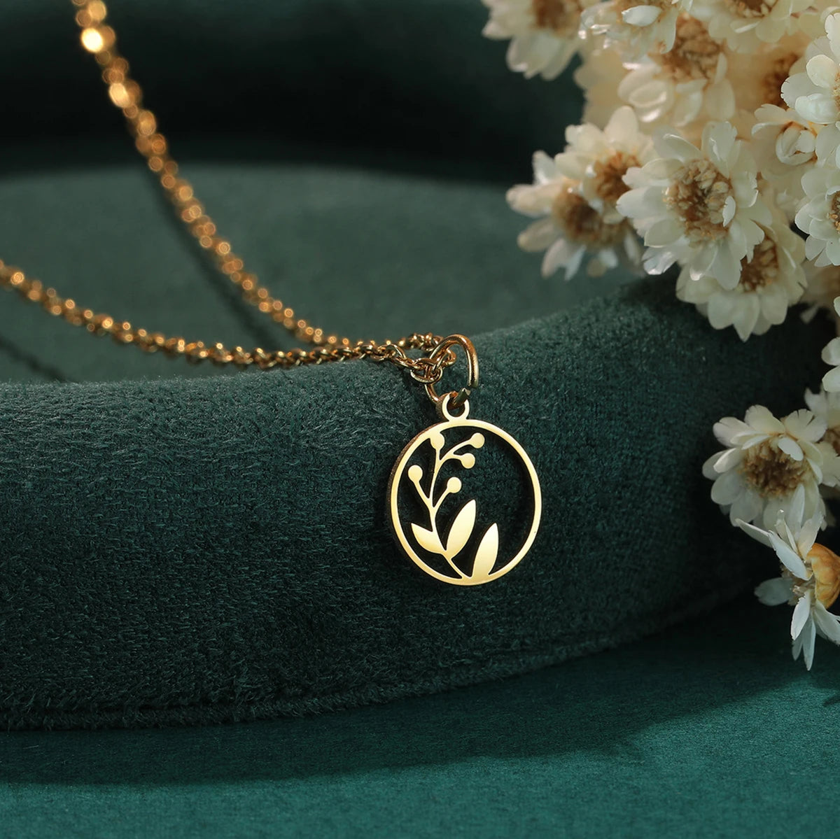 Stainless Steel Leaf Pendant Necklace For Women