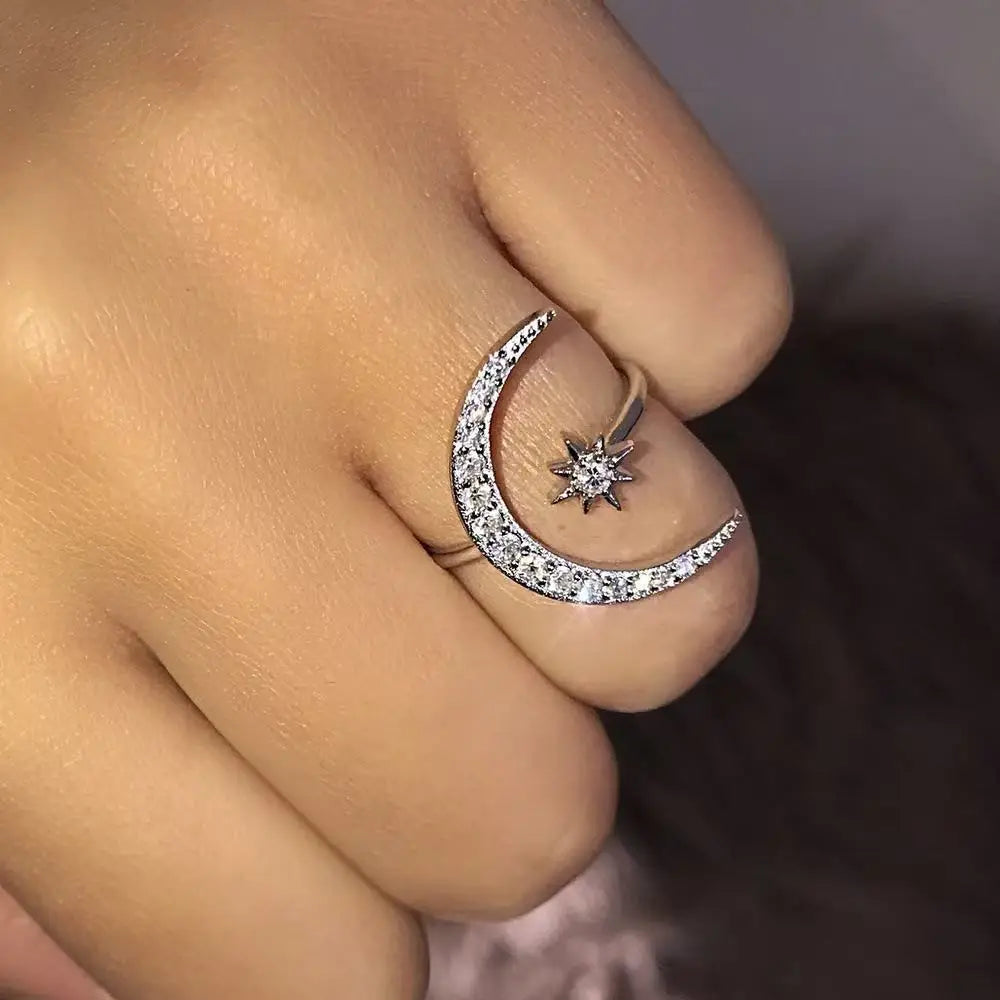 Women’s Moon Ring – Adjustable Metal Fashion Band